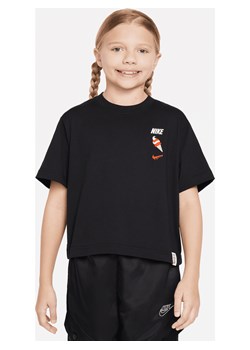 T-shirt dla dużych dzieci (dziewcząt) Nike Sportswear - Czerń ze sklepu Nike poland w kategorii Bluzki dziewczęce - zdjęcie 170947409