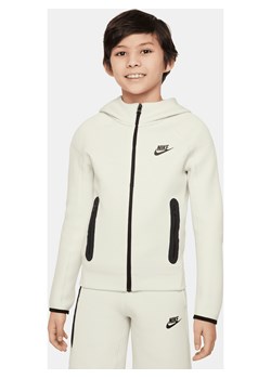 Rozpinana bluza z kapturem dla dużych dzieci (chłopców) Nike Sportswear Tech Fleece - Zieleń ze sklepu Nike poland w kategorii Bluzy chłopięce - zdjęcie 170947465