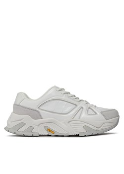 Sneakersy Calvin Klein Jeans Vibram Runner Low Mix Nbs Lum YM0YM00880 Biały ze sklepu eobuwie.pl w kategorii Buty sportowe męskie - zdjęcie 170957187