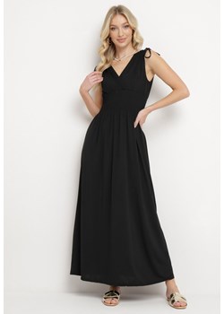 Czarna Wiskozowa Sukienka z Kopertowym Dekoltem o Rozkloszowanym Fasonie Rosat ze sklepu Born2be Odzież w kategorii Sukienki - zdjęcie 170960327