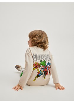 Reserved - Koszulka longsleeve Marvel - kremowy ze sklepu Reserved w kategorii T-shirty chłopięce - zdjęcie 170965097