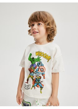 Reserved - T-shirt z nadrukiem Marvel - złamana biel ze sklepu Reserved w kategorii T-shirty chłopięce - zdjęcie 170965275