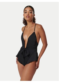 Bluebella Piżama Blake 42284 Czarny Feminine Fit ze sklepu MODIVO w kategorii Piżamy damskie - zdjęcie 170970497