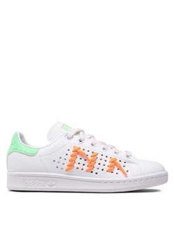 adidas Buty Stan Smith W GX2047 Biały ze sklepu MODIVO w kategorii Buty sportowe damskie - zdjęcie 170970776