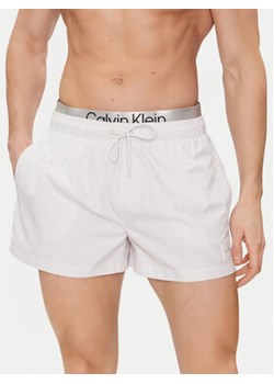 Calvin Klein Swimwear Szorty kąpielowe KM0KM00947 Biały Regular Fit ze sklepu MODIVO w kategorii Kąpielówki - zdjęcie 170970935