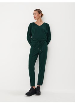 Mohito - Zielone spodnie dresowe - ciemny zielony ze sklepu Mohito w kategorii Spodnie damskie - zdjęcie 170970988