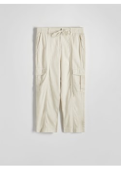 Reserved - Spodnie cargo - złamana biel ze sklepu Reserved w kategorii Spodnie damskie - zdjęcie 170971178