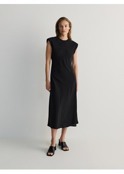 Reserved - Sukienka z poduszkami na ramionach - czarny ze sklepu Reserved w kategorii Sukienki - zdjęcie 170971565