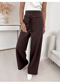 spodnie zeal ciemnobrązowe m/38 ze sklepu UBRA w kategorii Spodnie damskie - zdjęcie 170976746