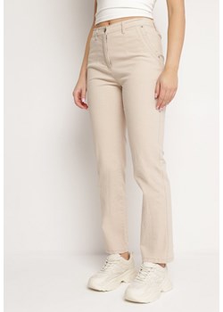 Beżowe Spodnie Regular o Klasycznym Fasonie z Kieszeniami Laburna ze sklepu Born2be Odzież w kategorii Spodnie damskie - zdjęcie 170982168