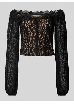Bluzka krótka z odkrytymi ramionami i obszyciem koronką model ‘CAROL’ ze sklepu Peek&Cloppenburg  w kategorii Bluzki damskie - zdjęcie 171001959