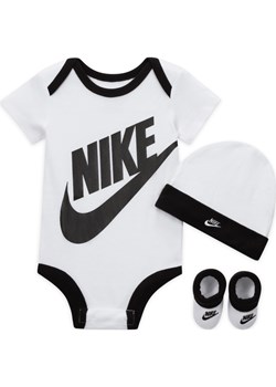 Trzyczęściowy zestaw dla niemowląt (0–6 M) Nike - Biel ze sklepu Nike poland w kategorii Komplety niemowlęce - zdjęcie 171007679