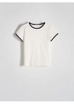 Reserved - T-shirt z kontrastową lamówką - złamana biel ze sklepu Reserved w kategorii Bluzki damskie - zdjęcie 171017389
