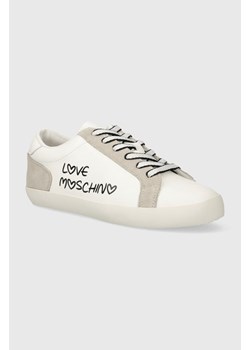 Love Moschino sneakersy skórzane kolor biały JA15512G0IIAC10A ze sklepu ANSWEAR.com w kategorii Trampki damskie - zdjęcie 171019907