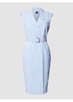 Sukienka o długości do kolan z paskiem w talii model ‘Drupe’ ze sklepu Peek&Cloppenburg  w kategorii Sukienki - zdjęcie 171020959
