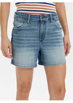Wrangler Szorty jeansowe 112351036 Niebieski Boyfriend Fit ze sklepu MODIVO w kategorii Szorty - zdjęcie 171037219