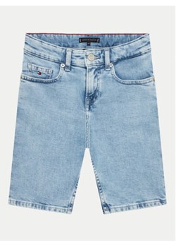 Tommy Hilfiger Szorty jeansowe Scanton KB0KB08988 D Niebieski Regular Fit ze sklepu MODIVO w kategorii Spodenki chłopięce - zdjęcie 171041679