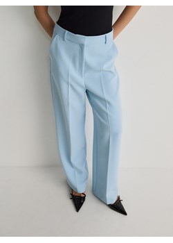 Reserved - Spodnie z kantem - jasnoniebieski ze sklepu Reserved w kategorii Spodnie damskie - zdjęcie 171045969