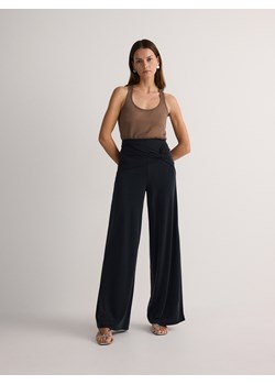 Reserved - Szerokie spodnie z węzłem - szary ze sklepu Reserved w kategorii Spodnie damskie - zdjęcie 171046257