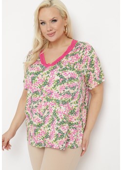 Różowo-Zielona  Wiskozowa Bluzka z Krótkim Rękawem i Dekoltem Typu V-Neck Natloza ze sklepu Born2be Odzież w kategorii Bluzki damskie - zdjęcie 171145965