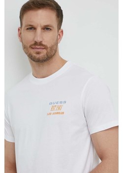 Guess t-shirt bawełniany męski kolor biały z aplikacją M4GI30 I3Z14 ze sklepu ANSWEAR.com w kategorii T-shirty męskie - zdjęcie 171162437