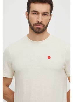 Fjallraven t-shirt Hemp Blend T-shirt męski kolor beżowy z aplikacją F12600215 ze sklepu ANSWEAR.com w kategorii T-shirty męskie - zdjęcie 171162585