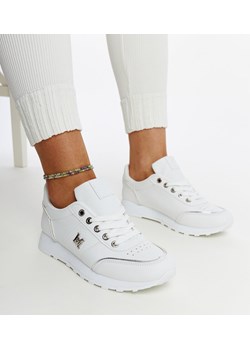 Białe sneakersy na grubej podeszwie Kincheloe ze sklepu gemre w kategorii Buty sportowe damskie - zdjęcie 171164448