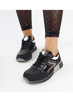 Czarne sneakersy na platformie z cyrkoniami Mauli ze sklepu gemre w kategorii Buty sportowe damskie - zdjęcie 171164549