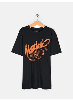 GATE T-shirt z nadrukiem o regularnym kroju S ze sklepu gateshop w kategorii T-shirty męskie - zdjęcie 171166027