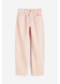 H & M - Spodnie z diagonalu High Waist - Różowy ze sklepu H&M w kategorii Spodnie damskie - zdjęcie 171174676