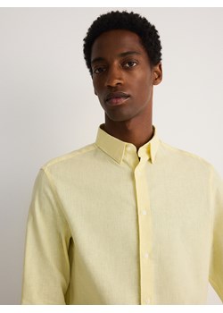 Reserved - Koszula regular fit z lnem - żółty ze sklepu Reserved w kategorii Koszule męskie - zdjęcie 171185058