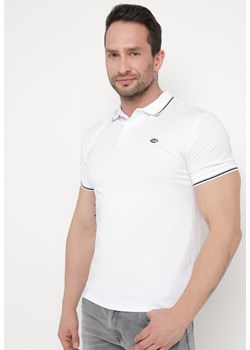 Biała Bawełniana Koszulka Polo z Krótkim Rękawem i Kołnierzykiem Ozdobiona Paskami Vinneli ze sklepu Born2be Odzież w kategorii T-shirty męskie - zdjęcie 171187127