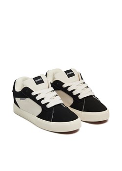 Cropp - Czarno-białe sneakersy - czarny ze sklepu Cropp w kategorii Trampki damskie - zdjęcie 171187916