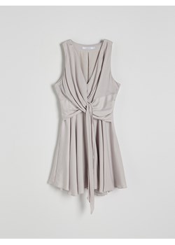 Reserved - Sukienka z ozdobnym wiązaniem - srebrny ze sklepu Reserved w kategorii Sukienki - zdjęcie 171188397
