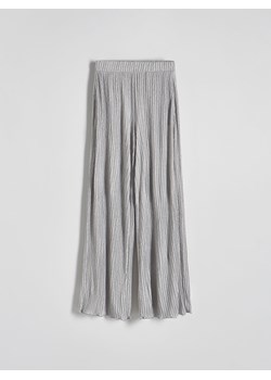 Reserved - Spodnie ze strukturalnej dzianiny - jasnoszary ze sklepu Reserved w kategorii Spodnie damskie - zdjęcie 171188637