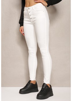 Białe Jeansy Regular Waist o Kroju Skinny Mellema ze sklepu Renee odzież w kategorii Jeansy damskie - zdjęcie 171191715