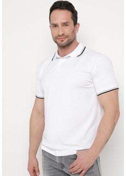 Biała Koszulka o Fasonie Polo z Guzikami Timarie ze sklepu Born2be Odzież w kategorii T-shirty męskie - zdjęcie 171191978