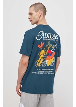 adidas Originals t-shirt bawełniany męski kolor turkusowy z nadrukiem IS0225 ze sklepu ANSWEAR.com w kategorii T-shirty męskie - zdjęcie 171197405