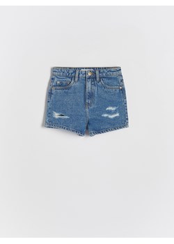 Reserved - Jeansowe szorty z przetarciami - niebieski ze sklepu Reserved w kategorii Spodenki dziewczęce - zdjęcie 171198538