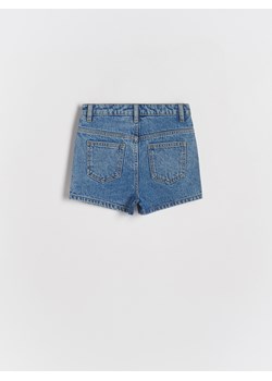 Reserved - Jeansowe szorty z przetarciami - niebieski ze sklepu Reserved w kategorii Spodenki dziewczęce - zdjęcie 171198539