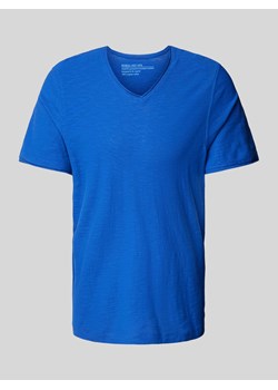 T-shirt z dekoltem w serek ze sklepu Peek&Cloppenburg  w kategorii T-shirty męskie - zdjęcie 171206029