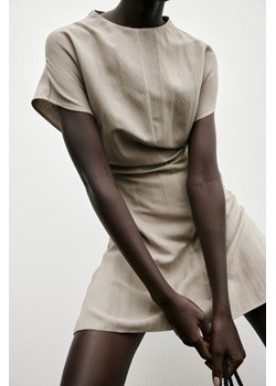 H & M - Taliowana sukienka - Beżowy ze sklepu H&M w kategorii Sukienki - zdjęcie 171206828