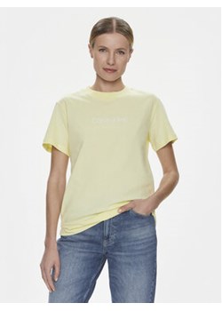 Calvin Klein T-Shirt Hero Logo K20K205448 Żółty Regular Fit ze sklepu MODIVO w kategorii Bluzki damskie - zdjęcie 171212006