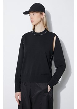 MM6 Maison Margiela sweter kolor czarny lekki S62HL0025 ze sklepu PRM w kategorii Swetry damskie - zdjęcie 171220507