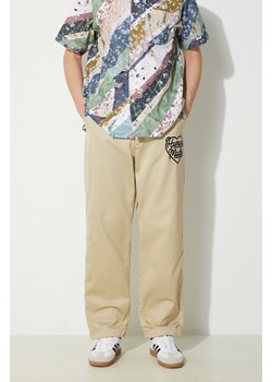 Human Made spodnie bawełniane Chino Pants kolor beżowy w fasonie chinos HM27PT006 ze sklepu PRM w kategorii Spodnie męskie - zdjęcie 171220759