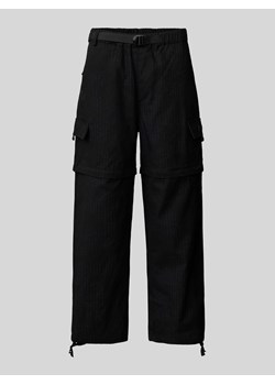 Spodnie cargo z detalem z logo model ‘Camp’ ze sklepu Peek&Cloppenburg  w kategorii Spodnie męskie - zdjęcie 171224047