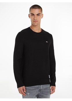 TOMMY JEANS Sweter w kolorze czarnym ze sklepu Limango Polska w kategorii Swetry męskie - zdjęcie 171225725