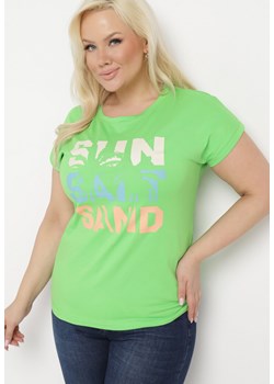 Jasnozielona Bluzka T-shirt z Napisem na Przodzie Vanneli ze sklepu Born2be Odzież w kategorii Bluzki damskie - zdjęcie 171229815