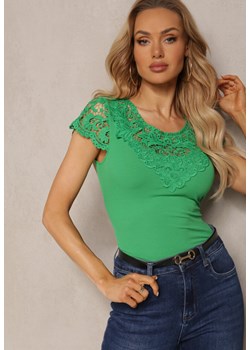 Zielony T-shirt z Prążkowanego Materiału z Koronkowymi Rękawami i Dekoltem Hlilada ze sklepu Renee odzież w kategorii Bluzki damskie - zdjęcie 171233115