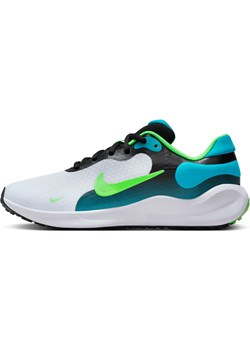 Buty do biegania dla dużych dzieci Nike Revolution 7 - Czerń ze sklepu Nike poland w kategorii Buty sportowe dziecięce - zdjęcie 171246286